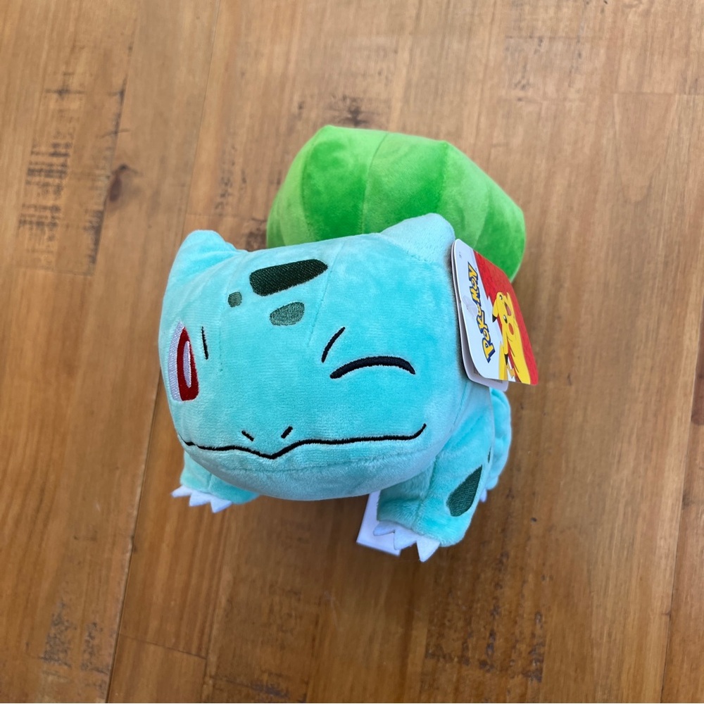 NWT Pokemon BULBASAUR Plush 8” Winking Figure 2021 Jazwares